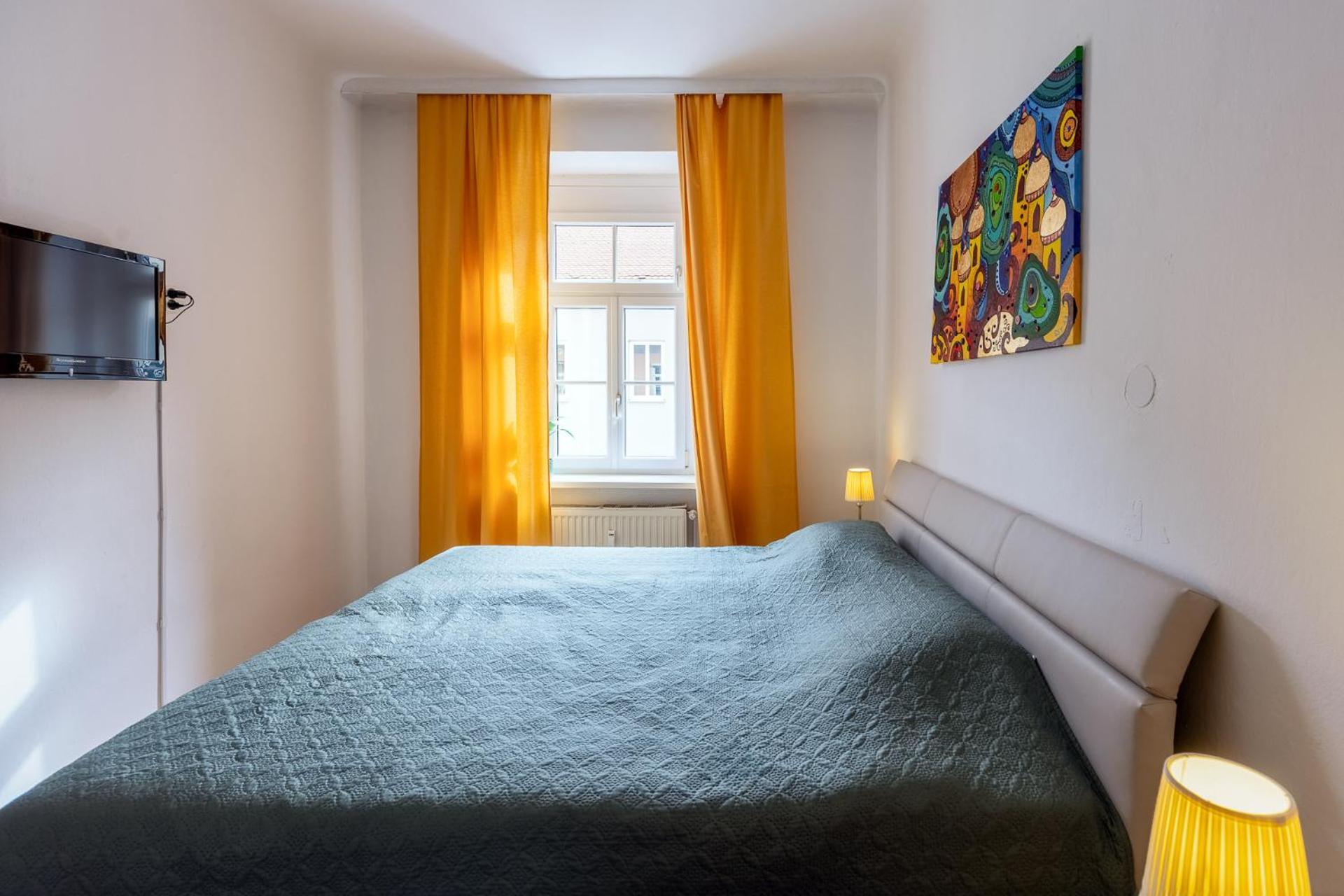 Sunny Citycenter Apartment - Graz Main Station Buitenkant foto