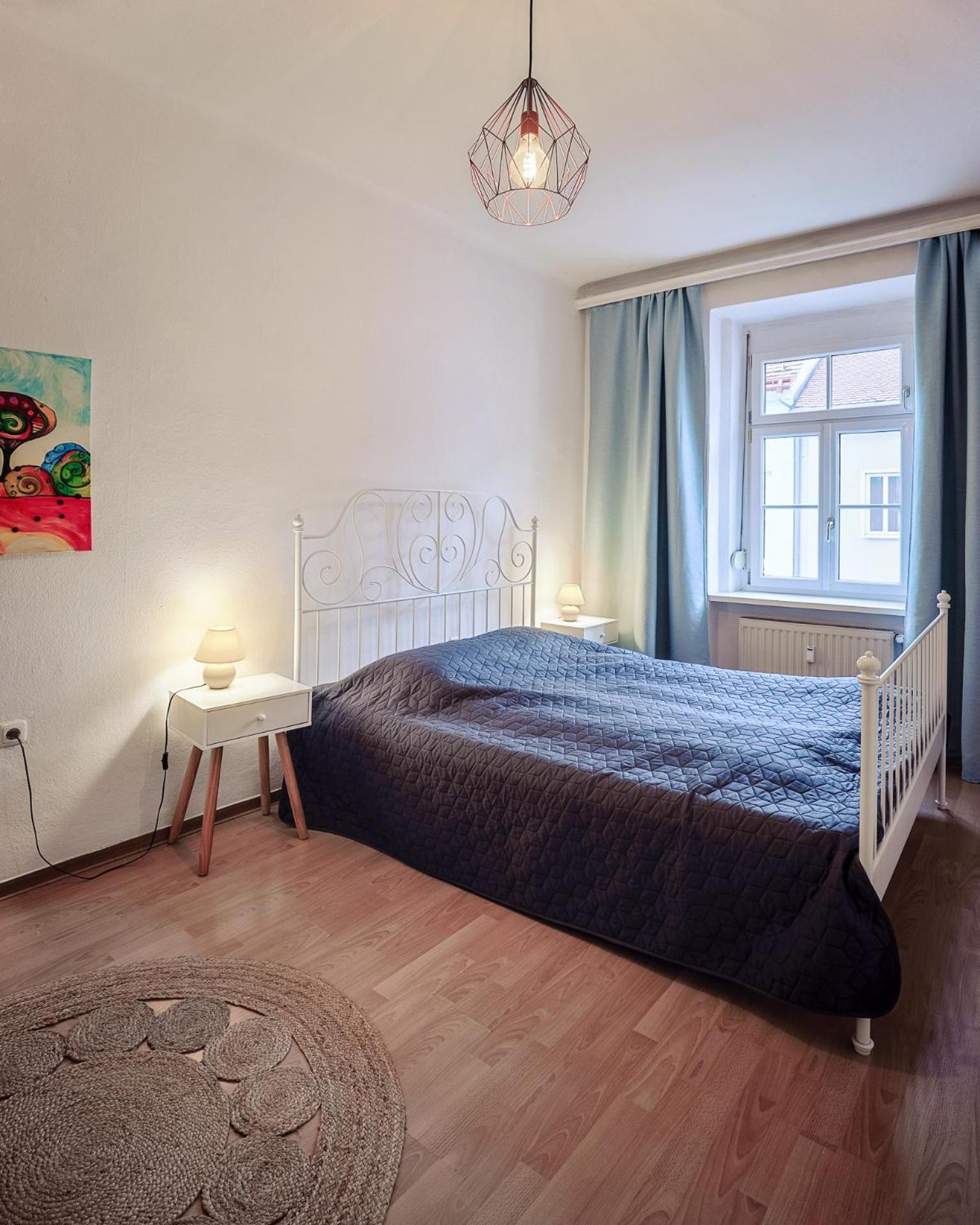 Sunny Citycenter Apartment - Graz Main Station Buitenkant foto