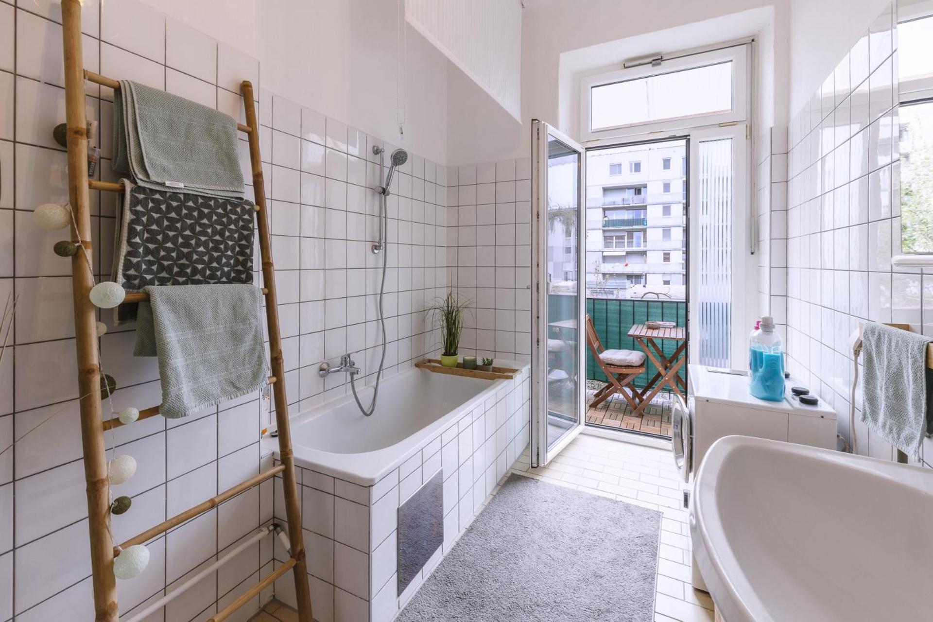Sunny Citycenter Apartment - Graz Main Station Buitenkant foto
