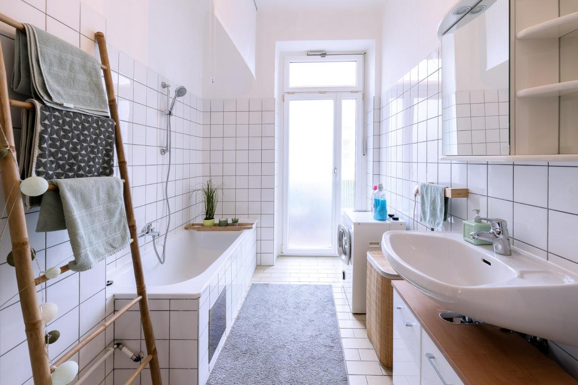 Sunny Citycenter Apartment - Graz Main Station Buitenkant foto
